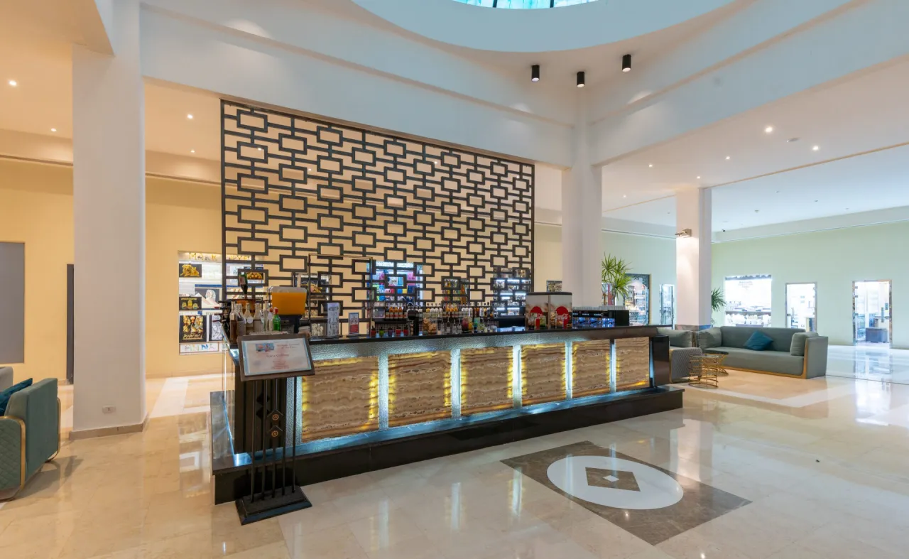Sky Light Bar, Prima Life Makadi